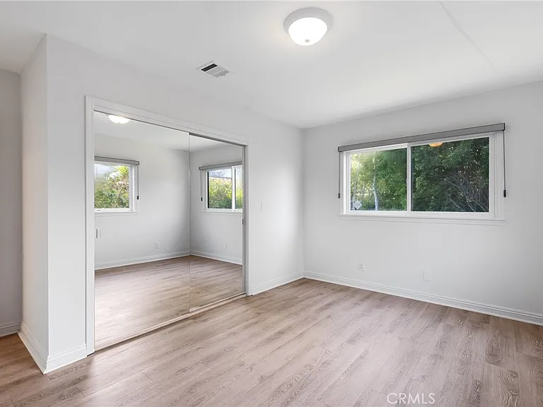 248 N Rexford Dr — Photo 4