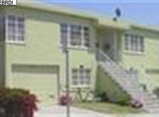 5830 Walnut St, Oakland, CA 94605