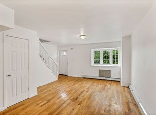 10649 156th St, Jamaica, NY 11433
