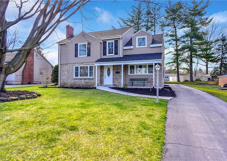 1st image of 2533 Coblentz Dr