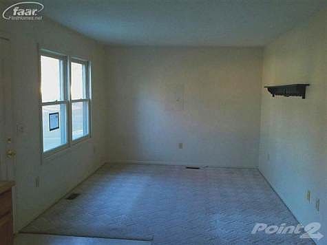 3rd image of 3621 Clairmont St