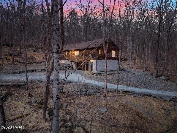 148 Liberty Ln, Lackawaxen, PA 18435