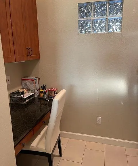 Desk nook