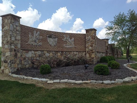 2nd image of 8316 N Twisted Oak Dr