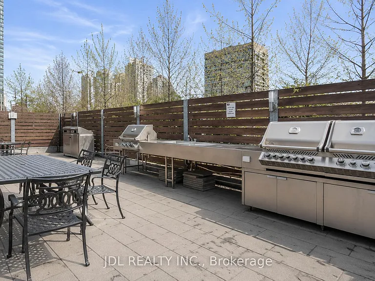 31 Brunel Ct #Townhouse 8 — Photo 32