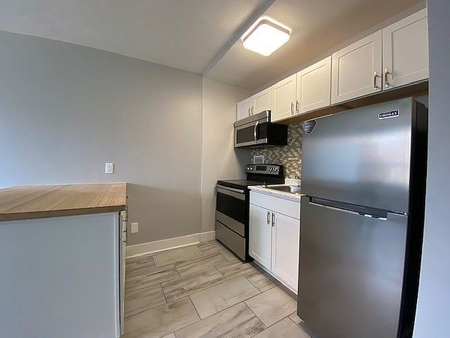 1st image of 67 Cartier St #1479943