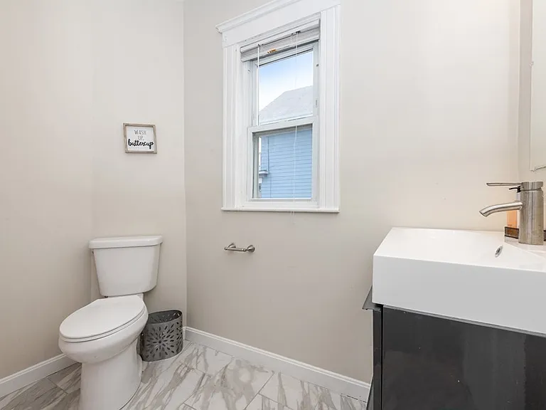30 Larchmont St #1 — Photo 11