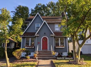 313 W 4th Ave, Roselle, NJ 07203