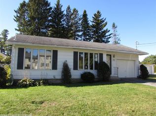 82 Leavitt Ave, Lewiston, ME 04240