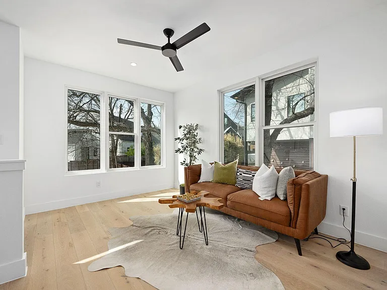 1119 Fairmount Ave — Photo 29