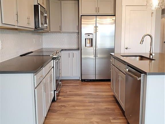5th image of 331 32nd St SE