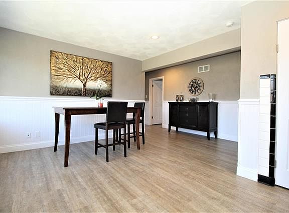 5th image of 304 Dana Dr