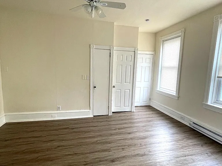 110 W Tabor Rd — Photo 9