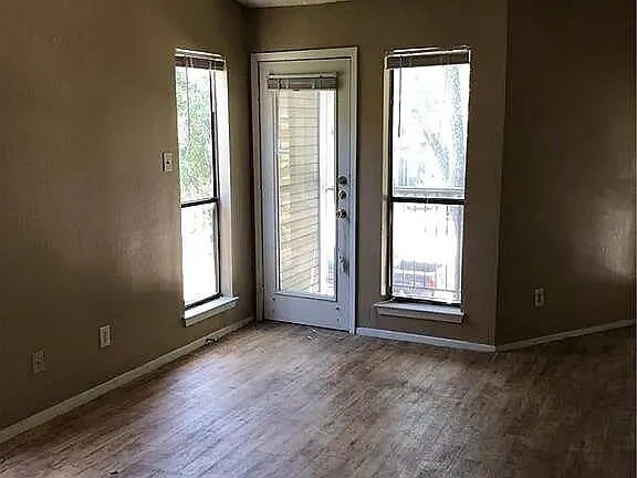 2 bed, 2.0 bath, 1025 sqft, $1,125 — Photo 3