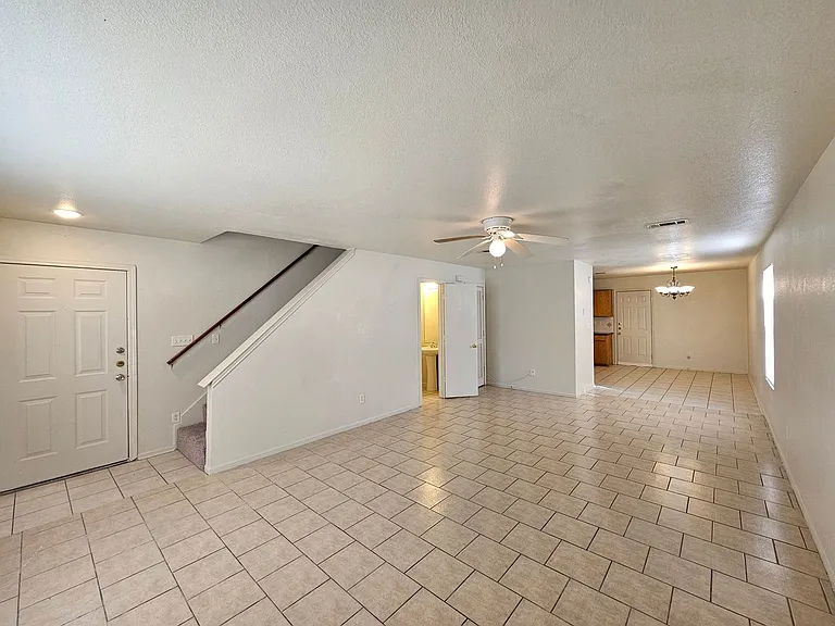 3003 Cantabrian Dr #D — Photo 6