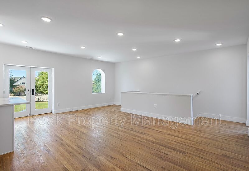 1st image of 815 N 22nd St Unit B