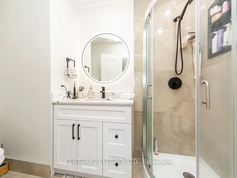 44 Tincomb Cres — Photo 24