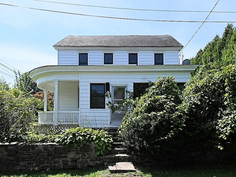 4776 Old Easton Rd