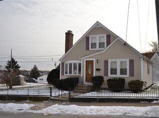 124 Piave St, Pawtucket, RI 02860