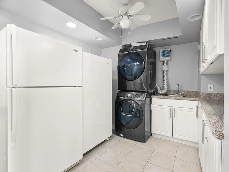 1150 N Lake Shore Dr #22GH — Photo 11