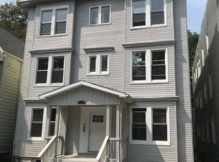 249 Amherst St APT 2L, East Orange, NJ 07018