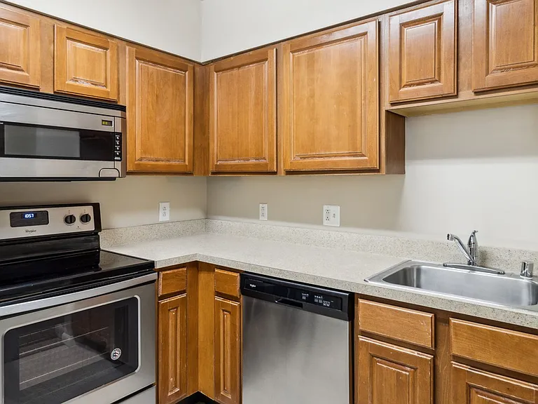 500 W Fayette St. — Photo 18