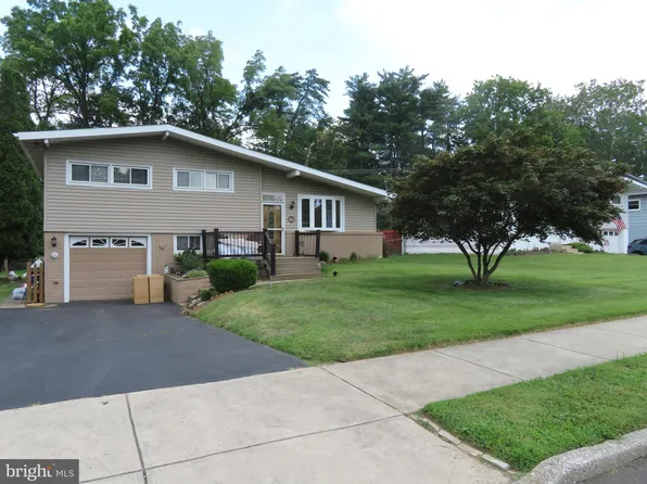 10 Blue Ridge Rd, Plymouth Meeting, PA 19462