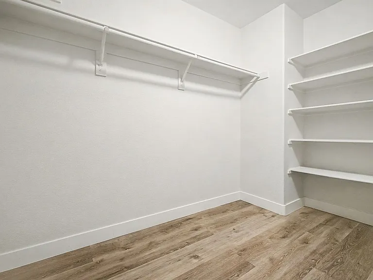 7804 Amulet St — Photo 25