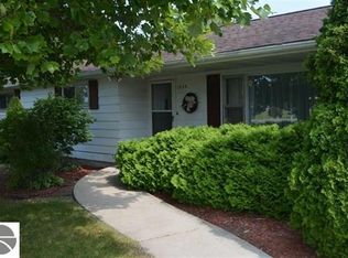 1525 S Winn Rd, Mount Pleasant, MI 48858