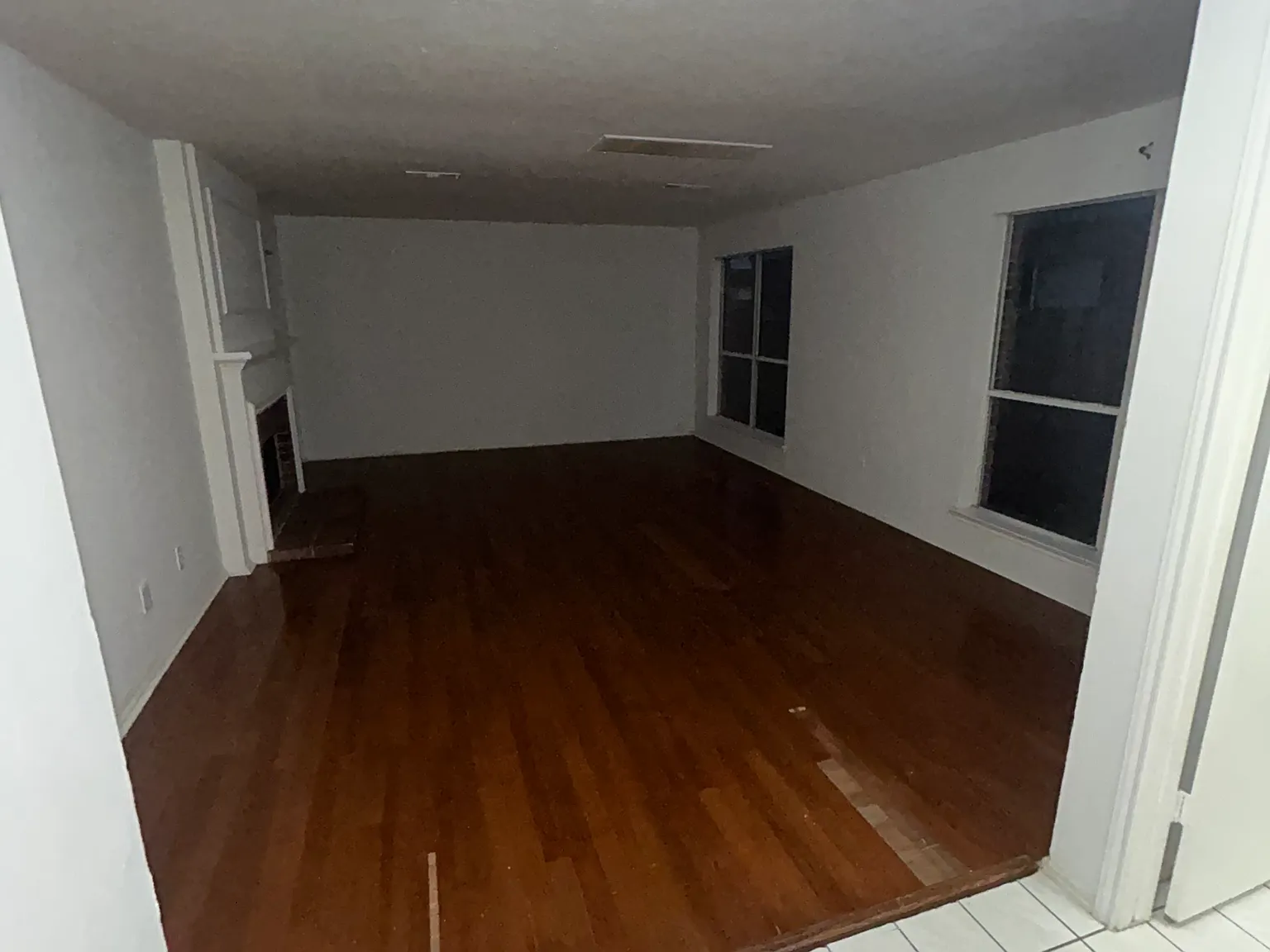 4 bed, 2420 sqft, $2,200 — Photo 2