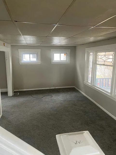4 bed, 1.5 bath, 1497 sqft, $1,300 — Photo 3
