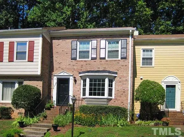 108 Barbary Ct, Cary, NC 27511