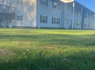111 Shadyrest Rd #301, Ellwood City, PA 16117