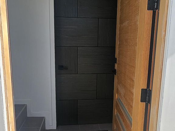 4th image of 6653 Melba Ave #1