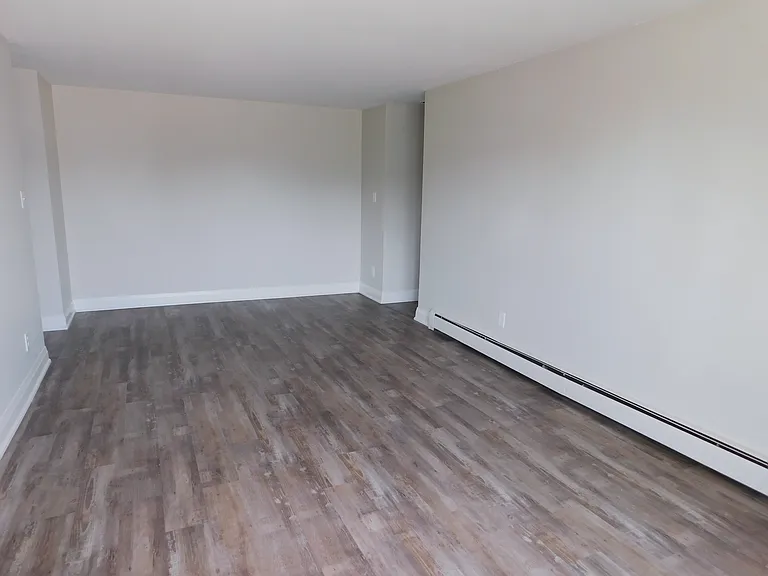 295 Home St — Photo 10