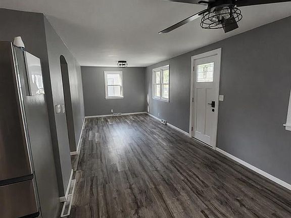5th image of 1020 S Franklin St