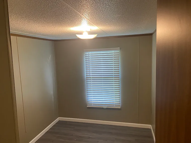 12731 Clearwater Dr — Photo 15