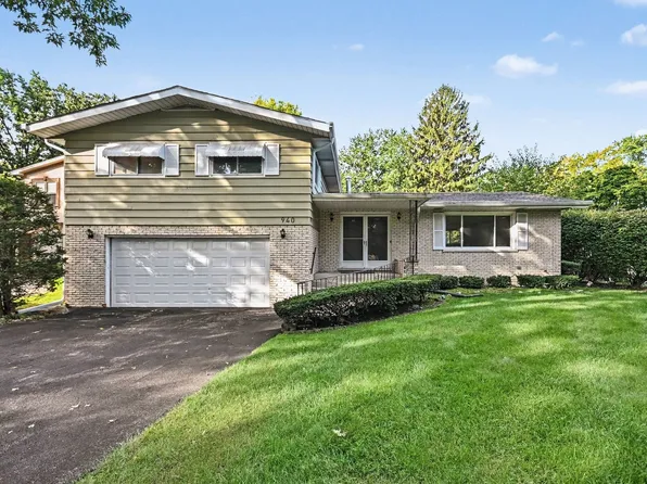 940 Ridgeland Ave, Mundelein, IL 60060