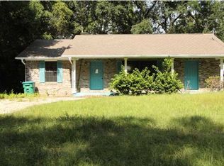 219 17th St, Apalachicola, FL 32320