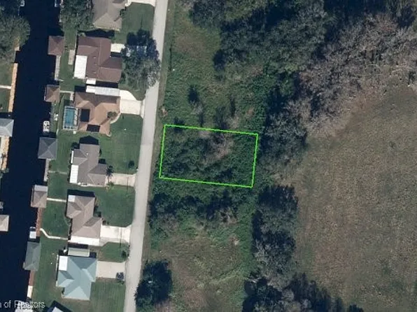 3230 Country Lake Dr, Sebring, FL 33876