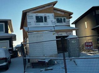 49 NW Lowden Close, Red Deer, AB T4R0R9