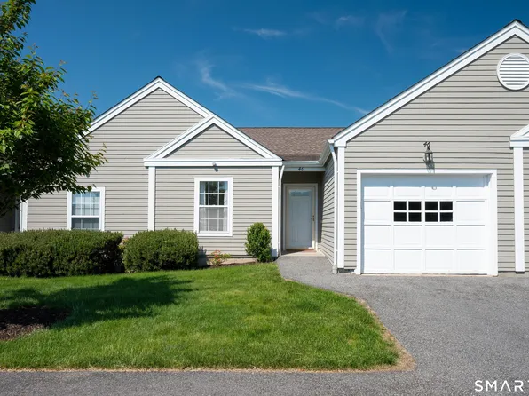 46 Elizabeth Circle #46, Newtown, CT 06482