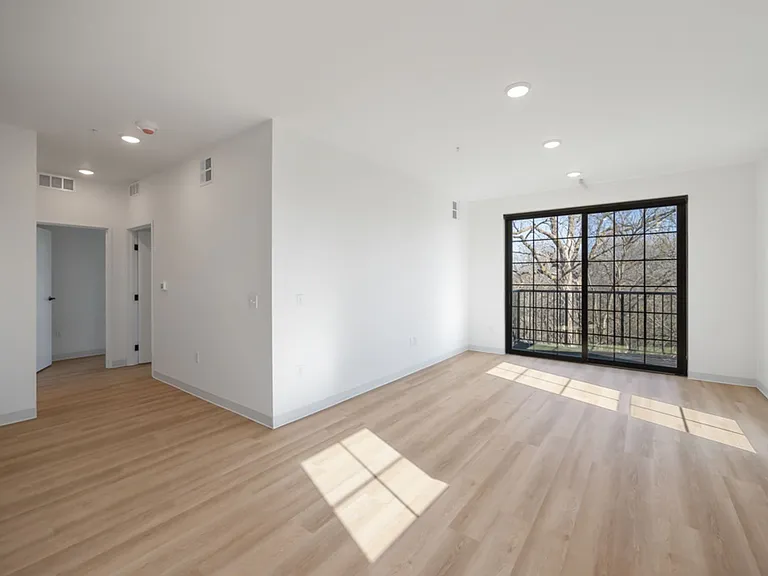 West Light Apartments - Brand New — Photo 144