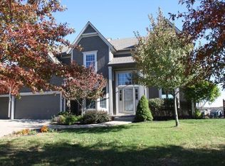 5627 Theden St, Shawnee, KS 66218