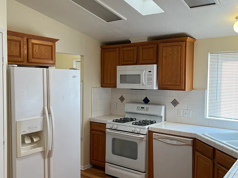 kitchen w/ Ample Storage