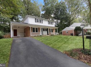 6617 Grey Fox Dr, Springfield, VA 22152