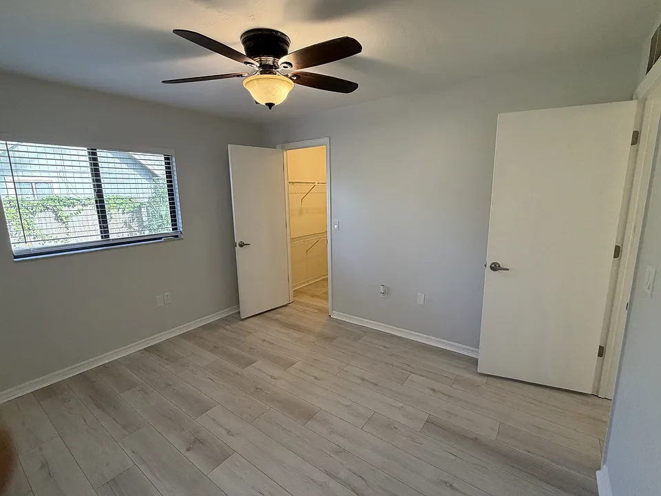 8434 Cypress Lake Cir