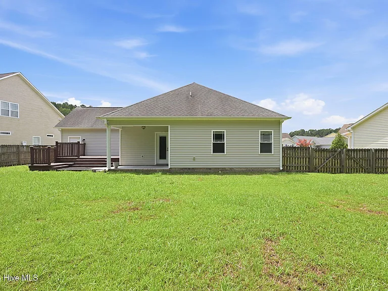 210 Station House Rd — Photo 24