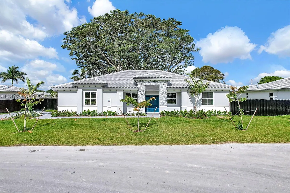 Building Photo - 27232 SW 159th Path