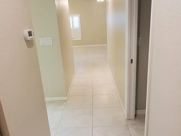 5421 Admiral Way — Photo 27